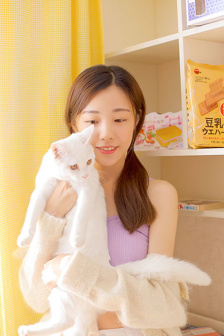 七濑朱莉亚